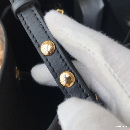 WIS NÉONOÉ LOUIS VUITTON 0731